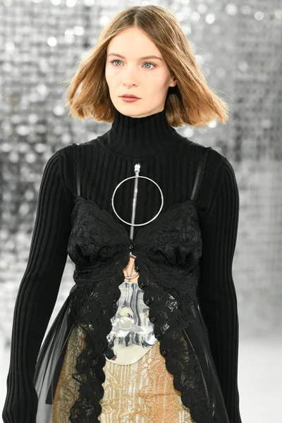 Look 5